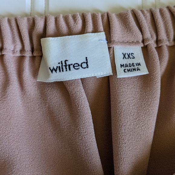 Aritzia Wilfred Eleanora Blouse Cropped off the shoulder Top - Picture 6 of 12